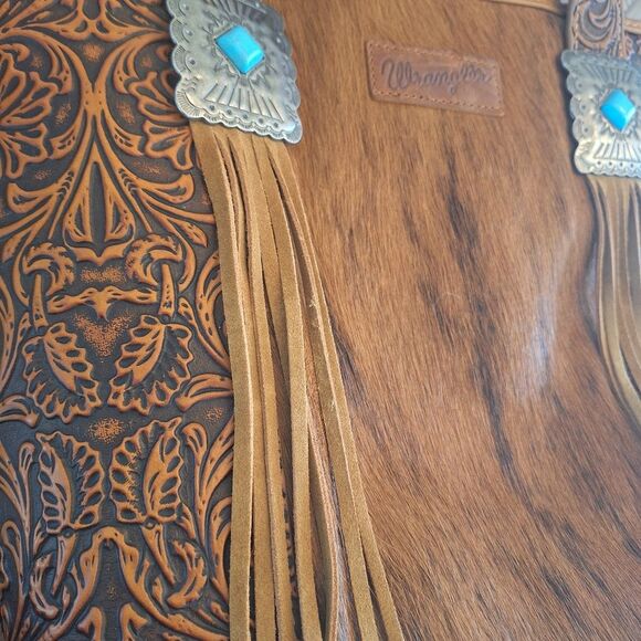Wrangler Concealed Carry Tote Hair-on Cowhide Fringe Tooled Crossbody Bag Purse - Picture 12 of 16